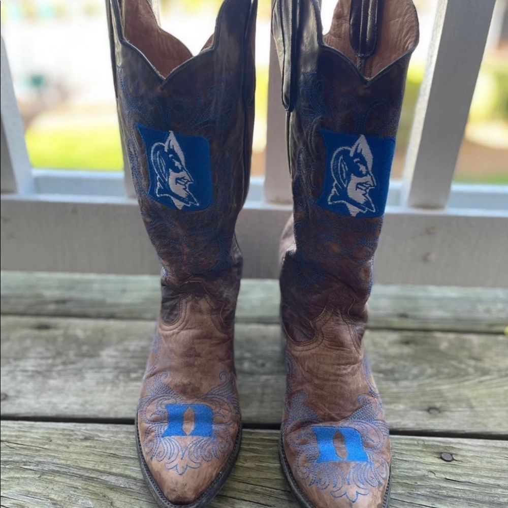 DUKE Gameday Cowboy boots!  Only worn a few times!